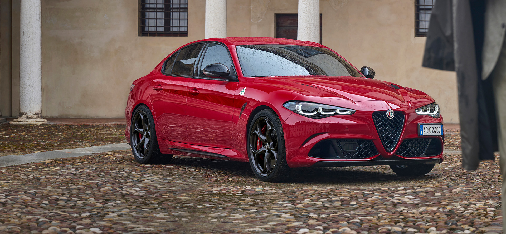 Rød Giulia Quadrifoglio